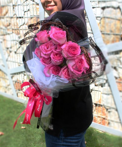 Amore Flower Bouquet - Image 3
