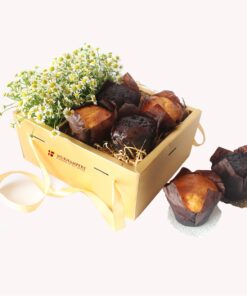 Sweet Desire Flower with Cake in Box